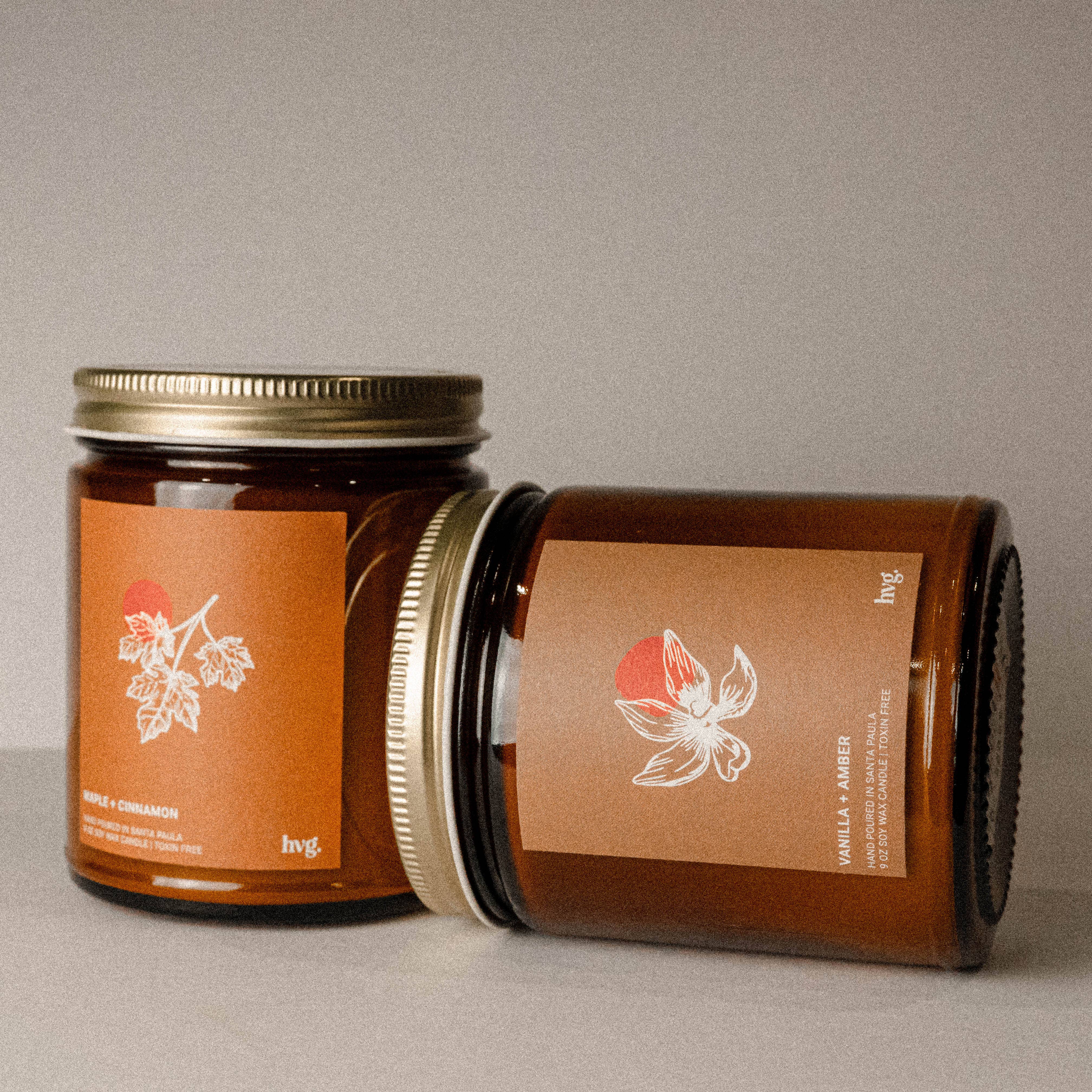 Vanilla & Amber Scented Soy Candle - 9 oz