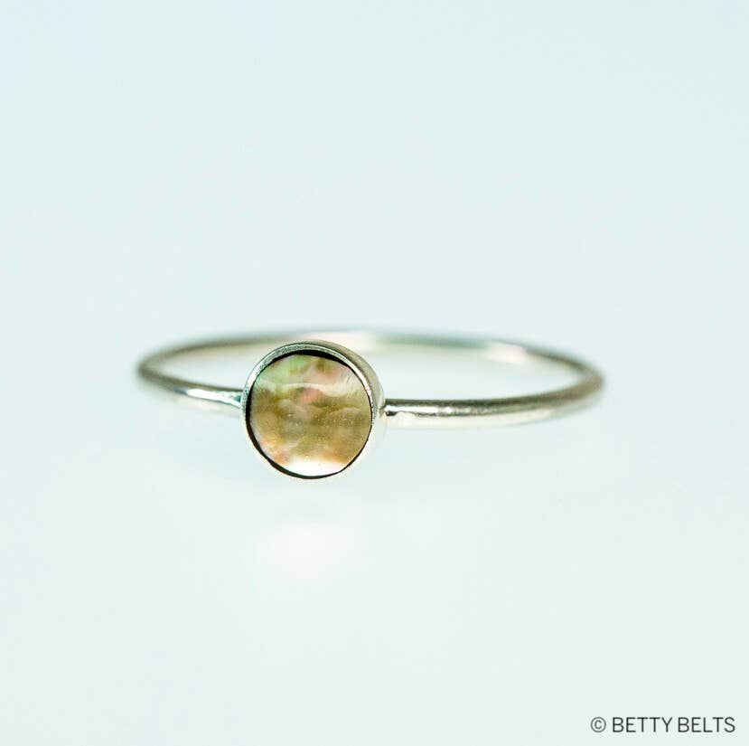 Mother of Pearl Shell Ring - Small