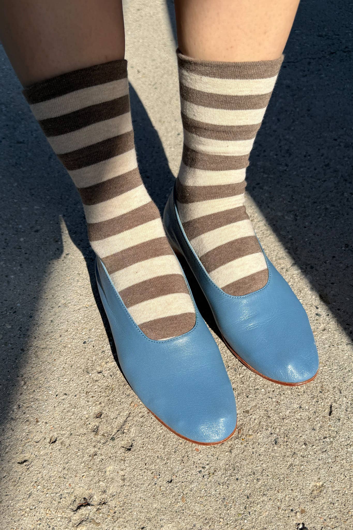 Wally Socks: Wide/Grey Stripe