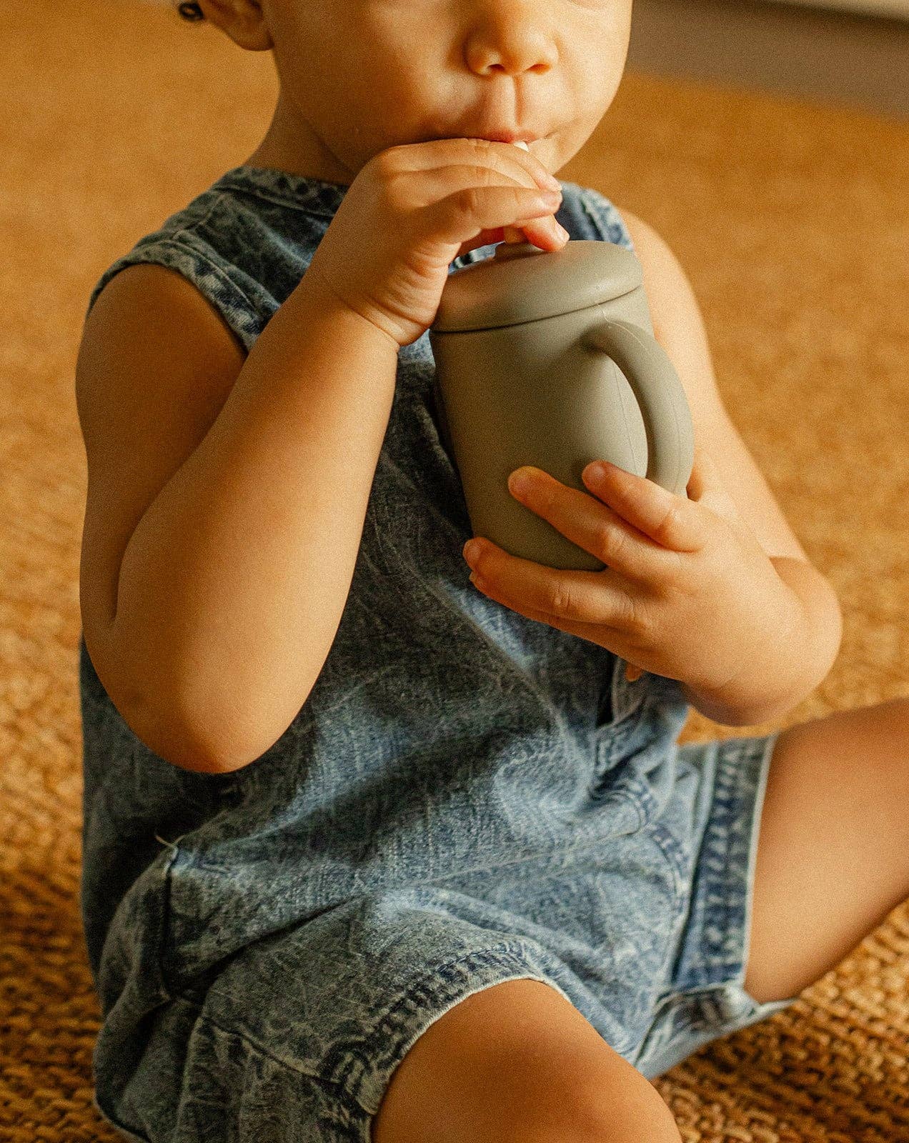 Leo Sippy Cup in Oat Slate - 6 oz