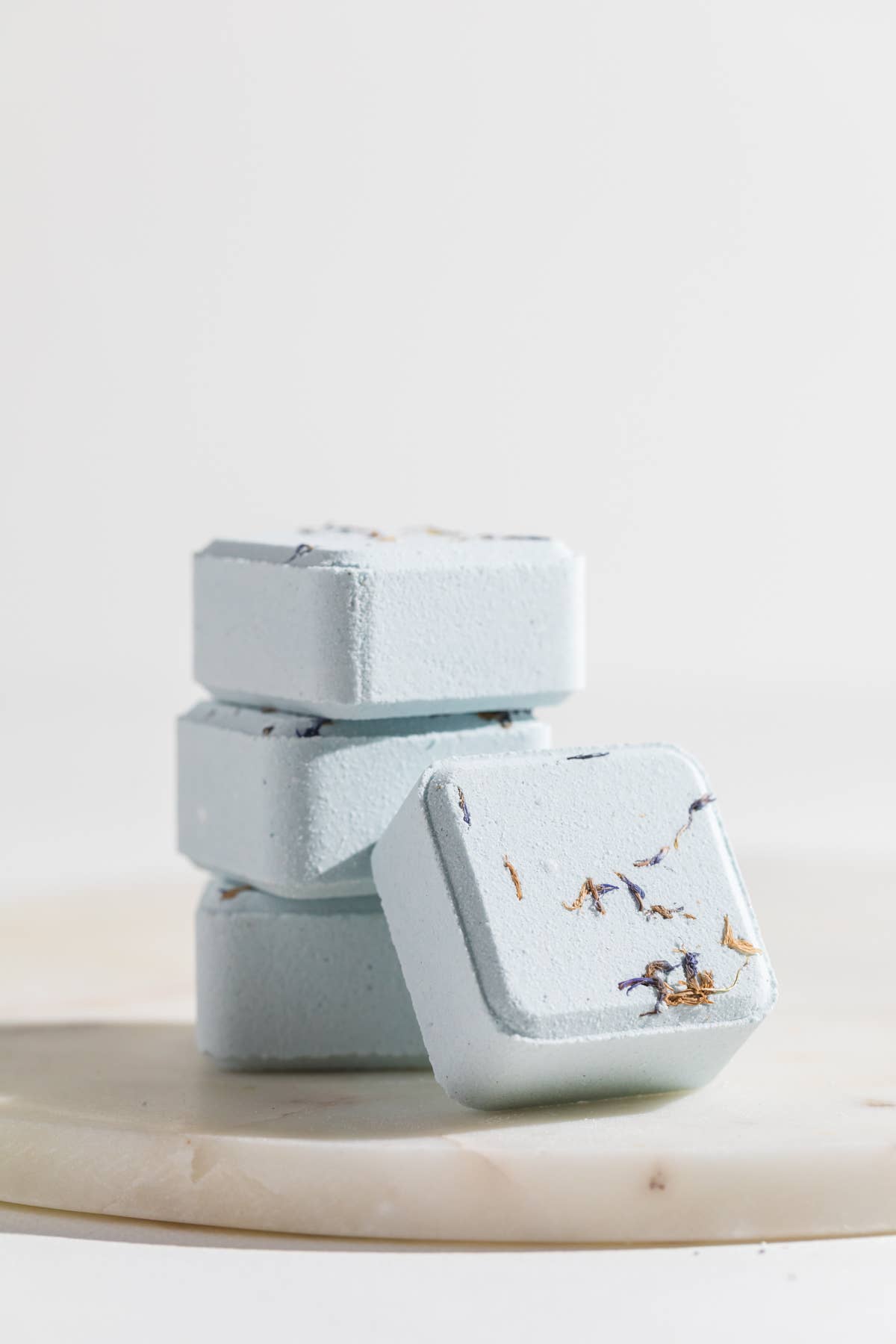 Mist Botanical Shower Steamers – Jasmine, Lavender & Tea Tree