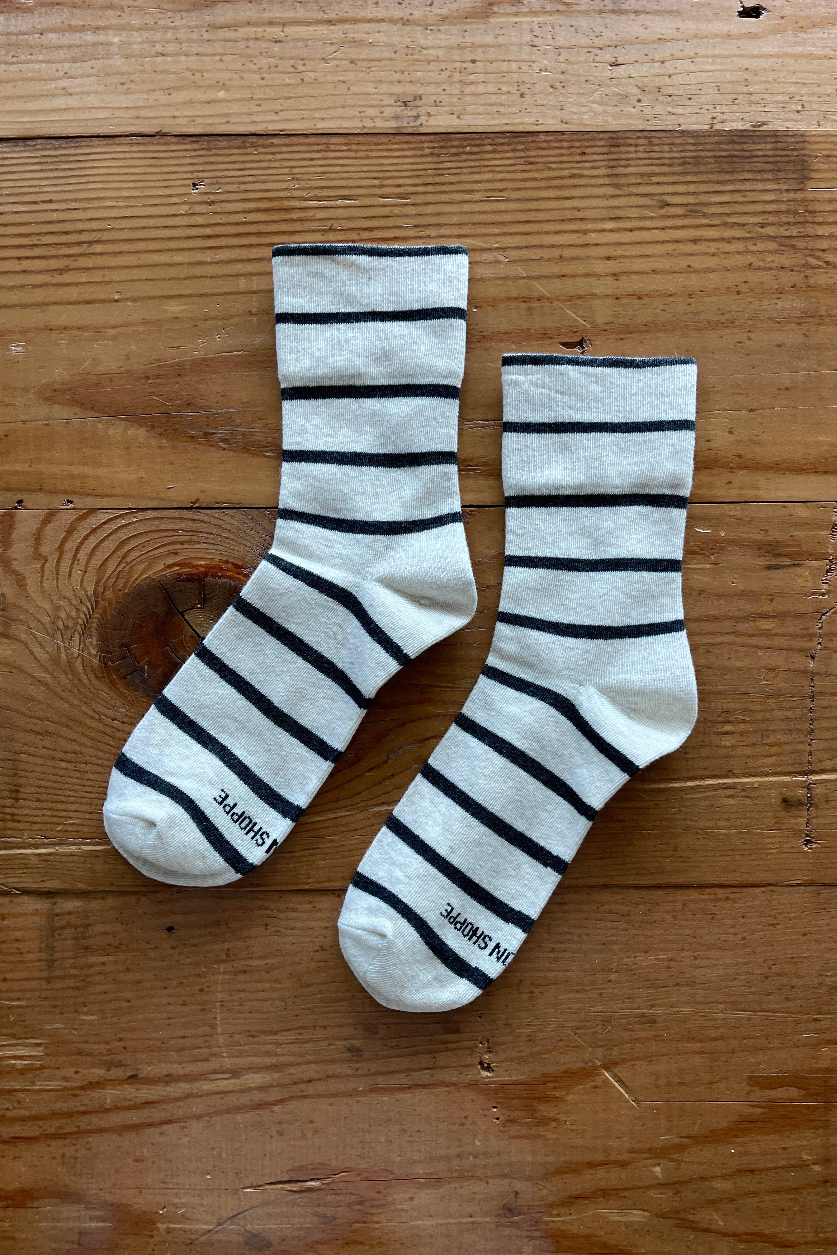 Wally Socks: Wide/Grey Stripe