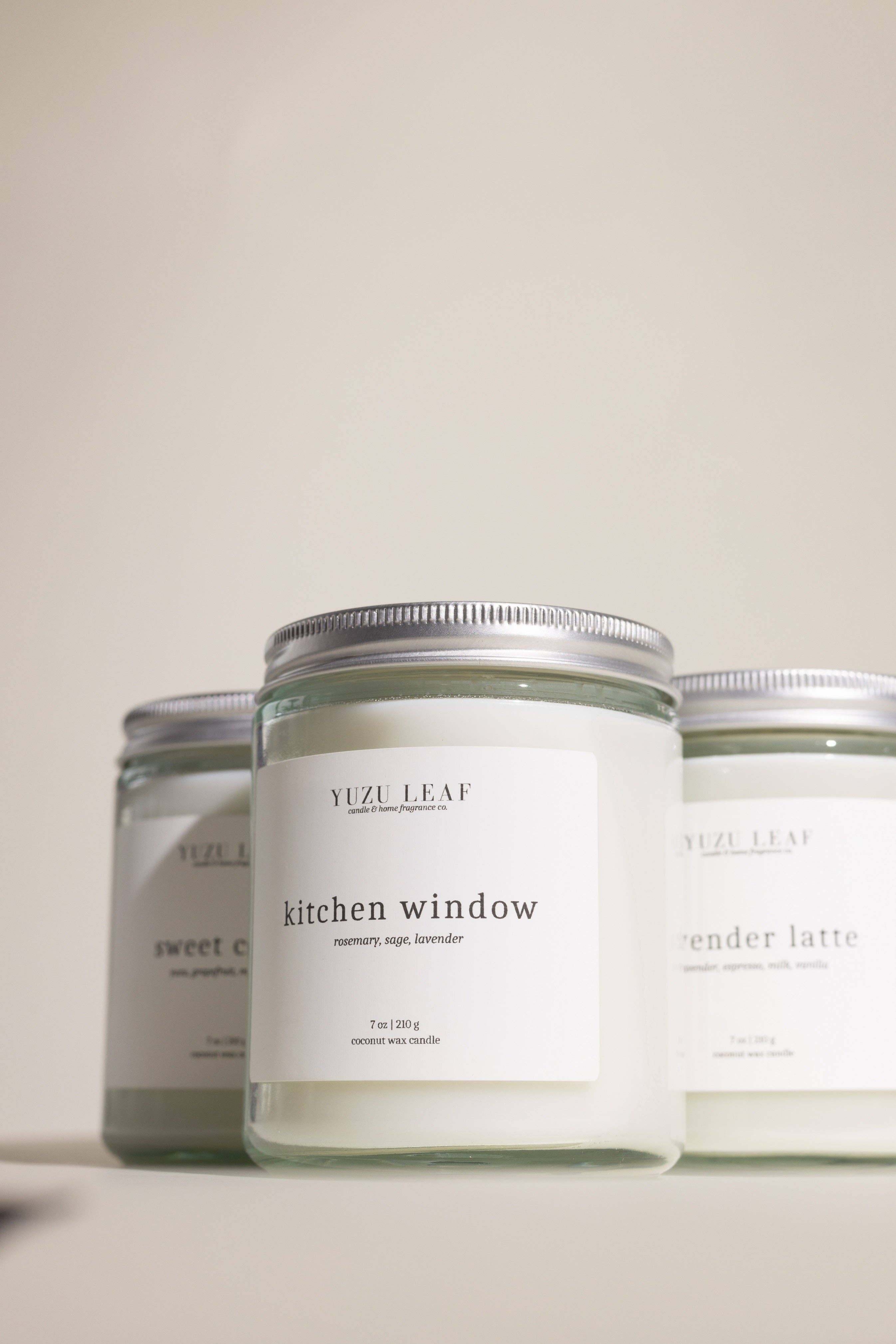 Lychee Tea Scented Candle (Lychee, Red Tea, Geranium, Lily)