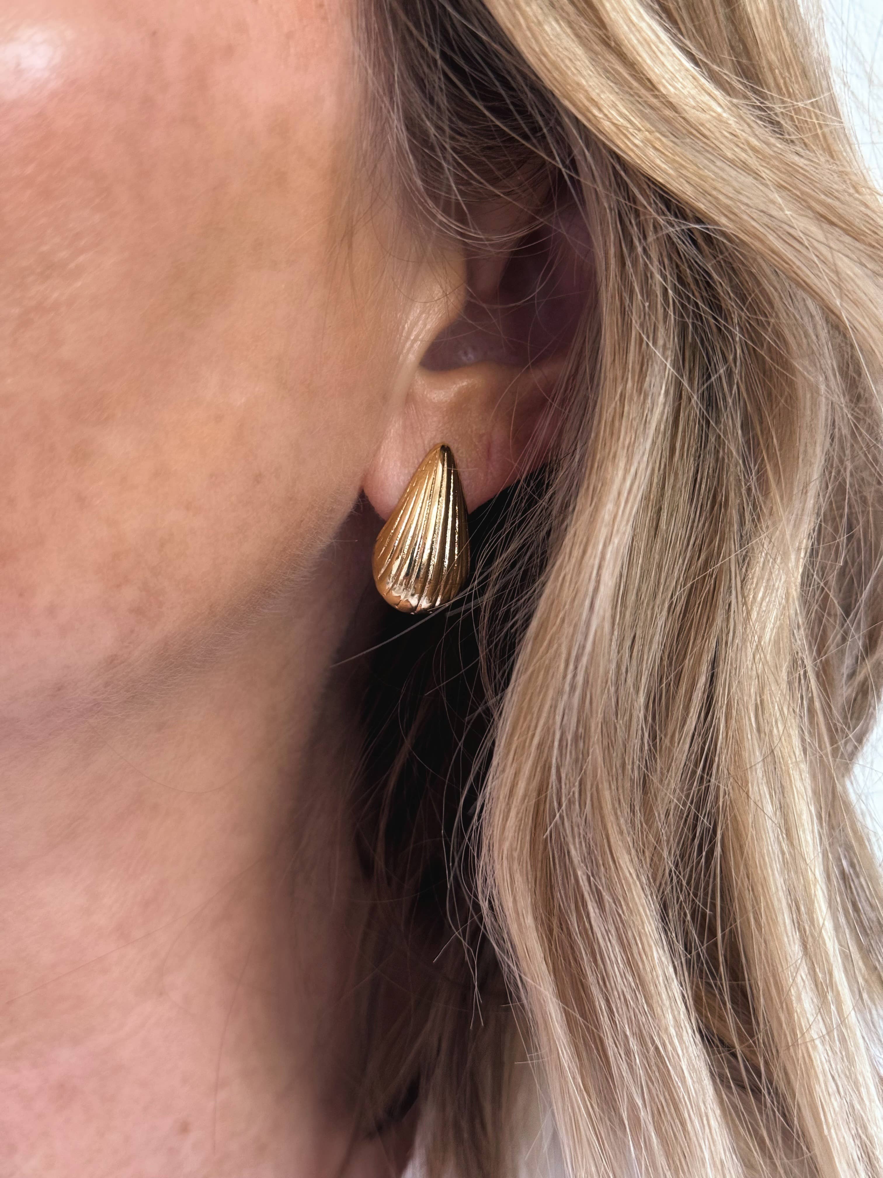Maris Gold Shell Stud Earrings