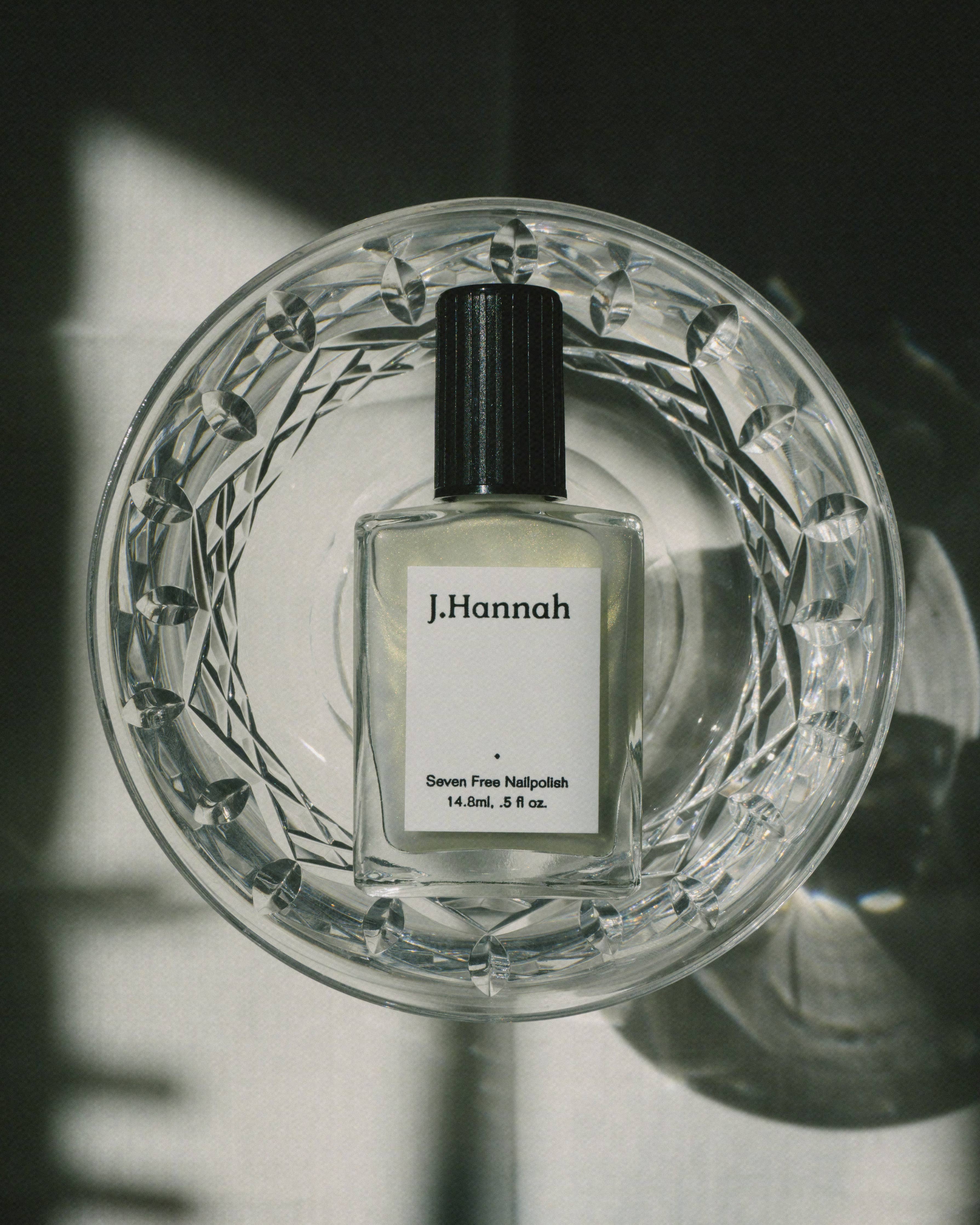 Akoya Transparent Shade Golden Sheen Nail Polish