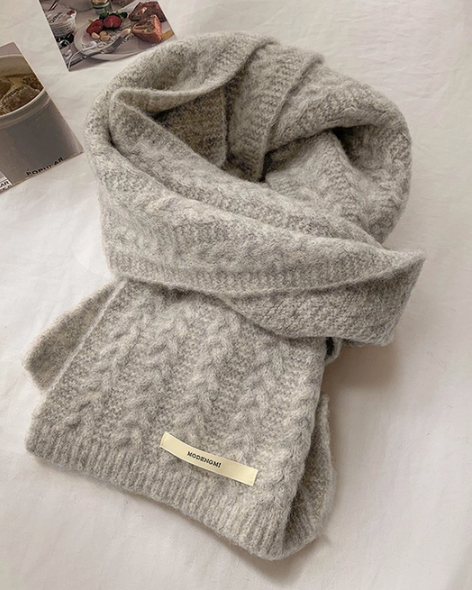 ACC: Avocado Green Wool Knit Scarf - Light Grey