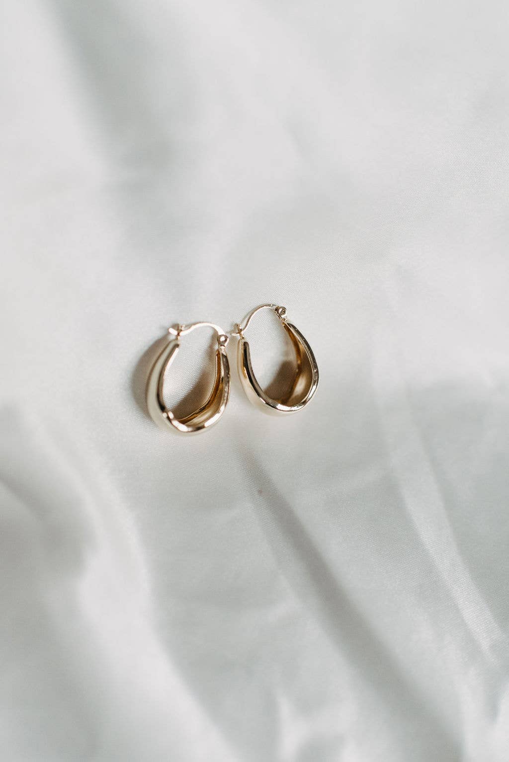 Analyse Gold-Filled Hoop Earrings