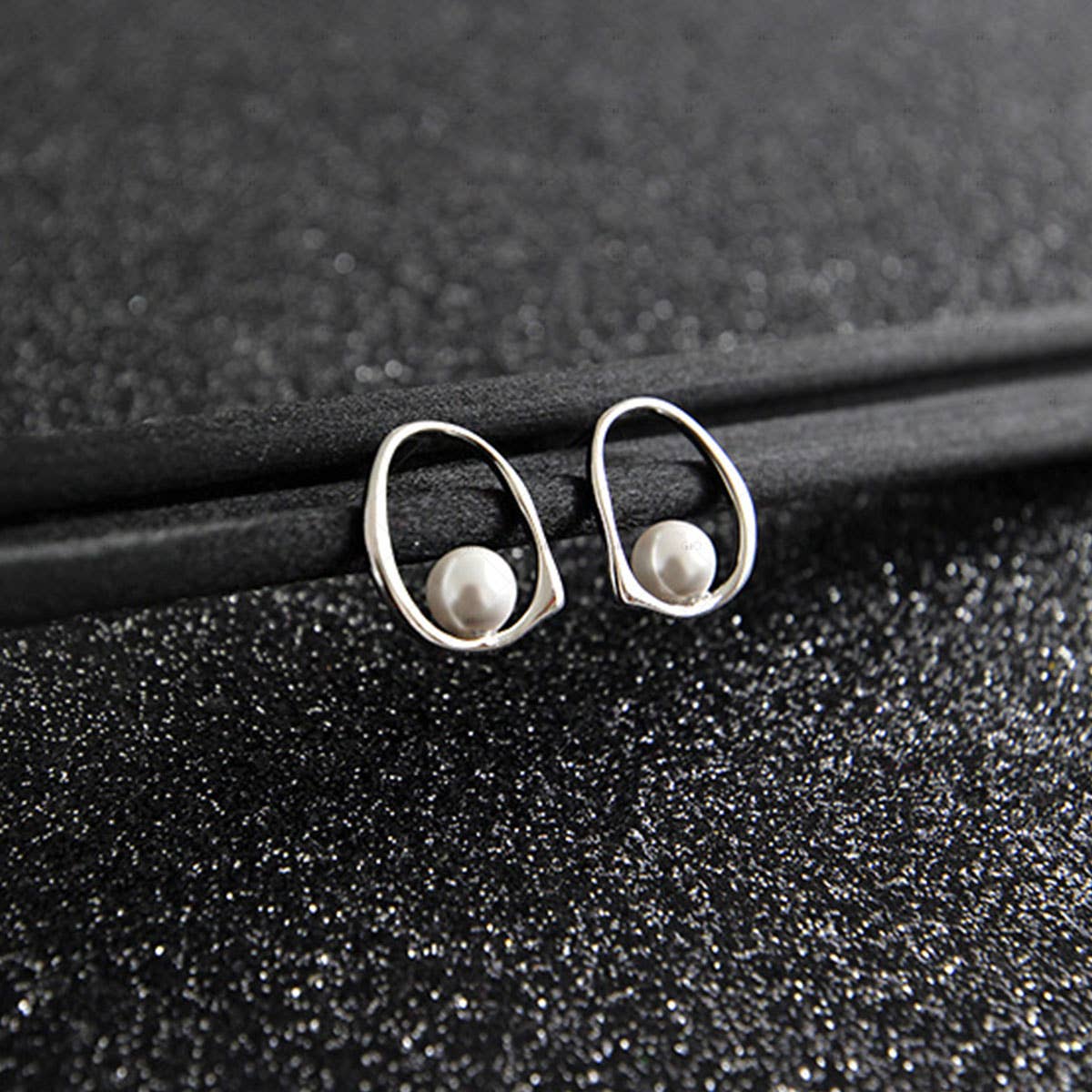Silver Hollow Oval Pearl Stud Earrings