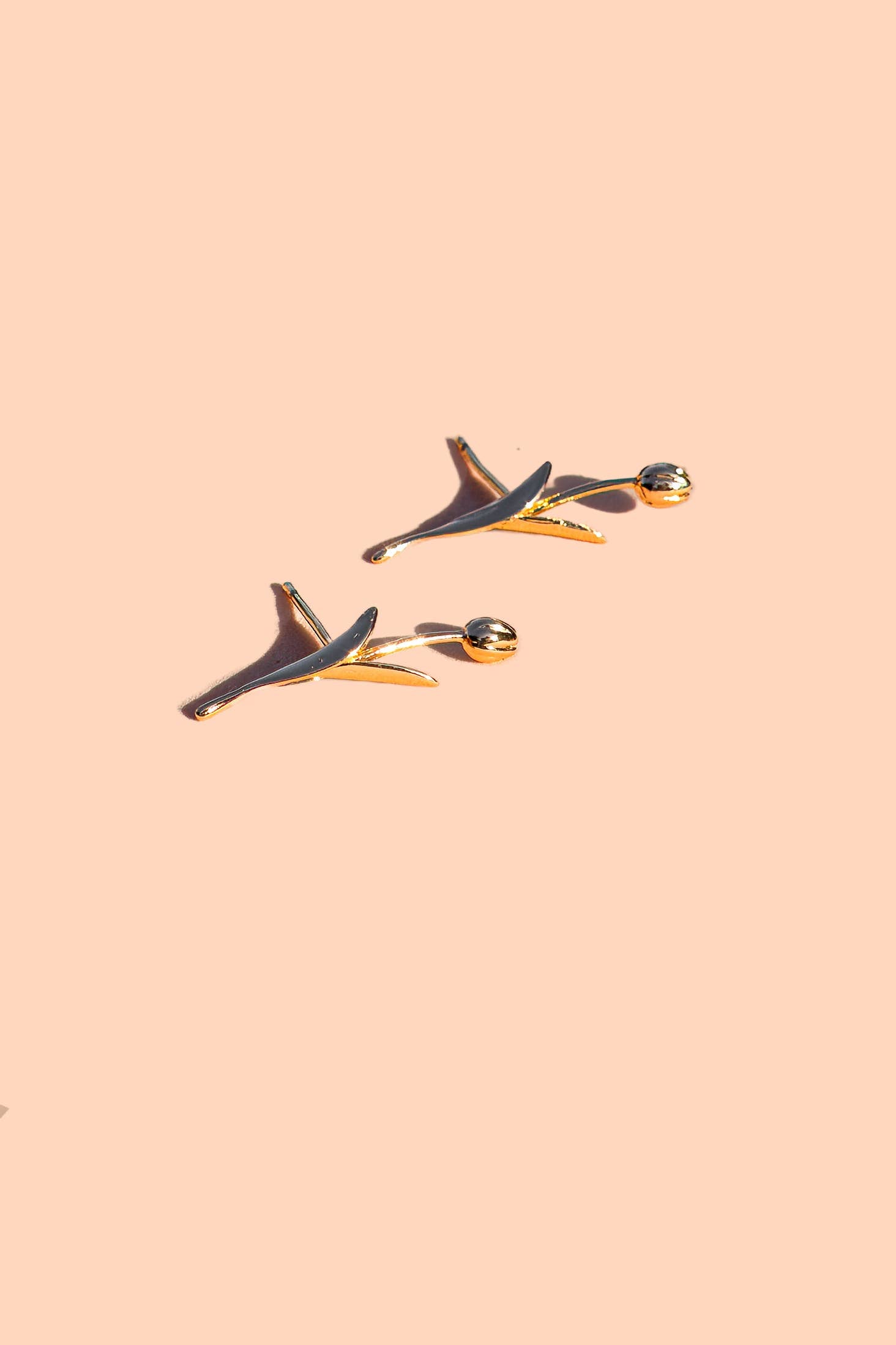 Holland Tulip Stud Earrings – 18K Gold Plated