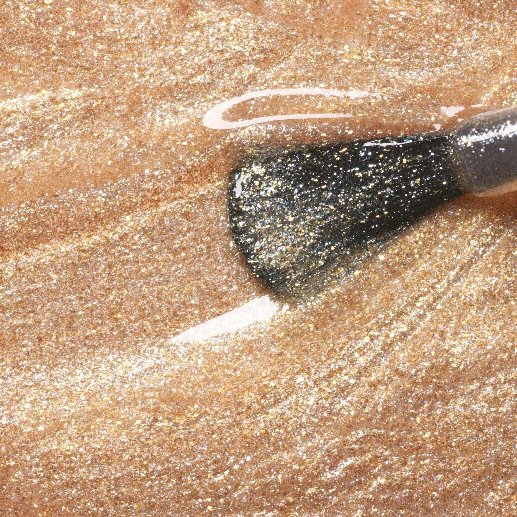 Manucurist Green Nail Polish – Gold